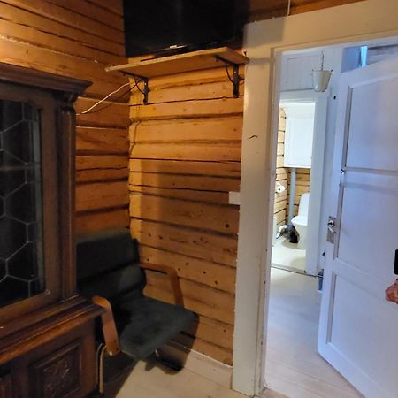 120 Yrs. Old Log House In Kuopio City Centre Екстериор снимка
