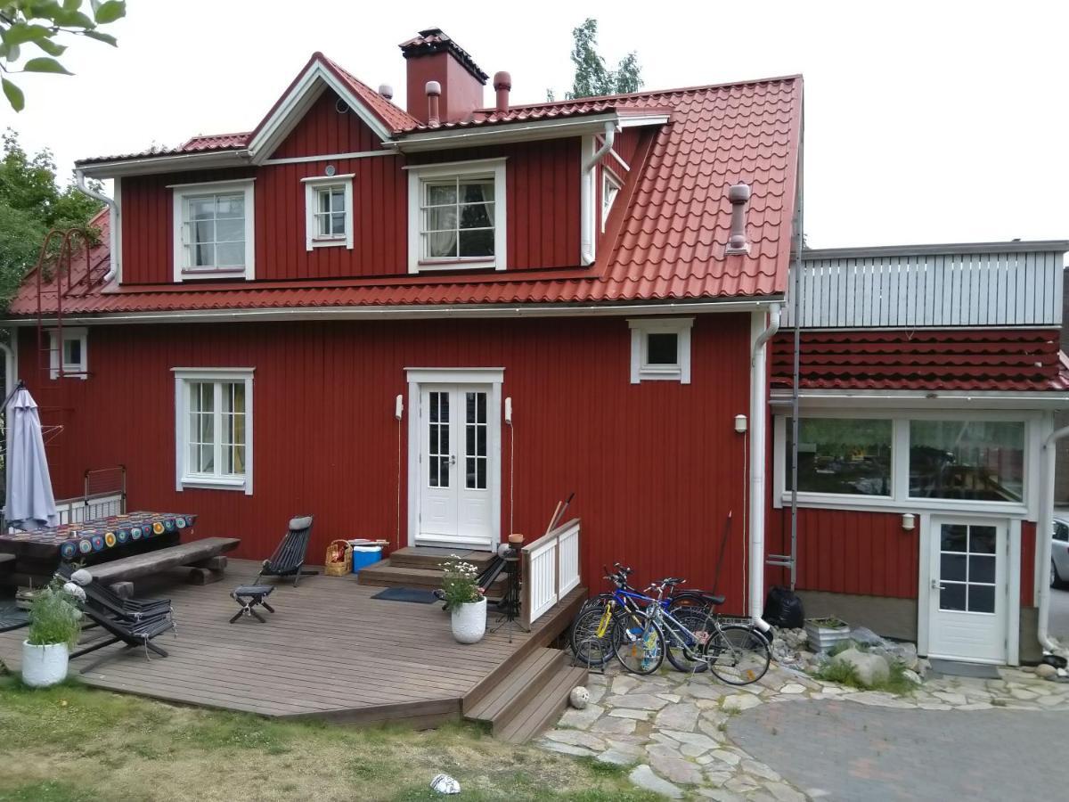 120 Yrs. Old Log House In Kuopio City Centre Екстериор снимка